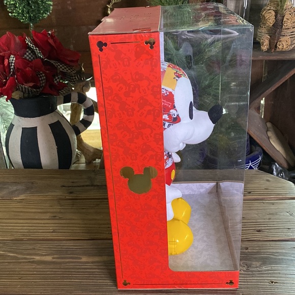 Disney Year Of the Mouse Mickey Mouse Movie Star May Plush Special Edition #5 - Picture 6 of 16